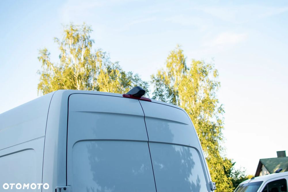 Mercedes-Benz Sprinter 319 - 9
