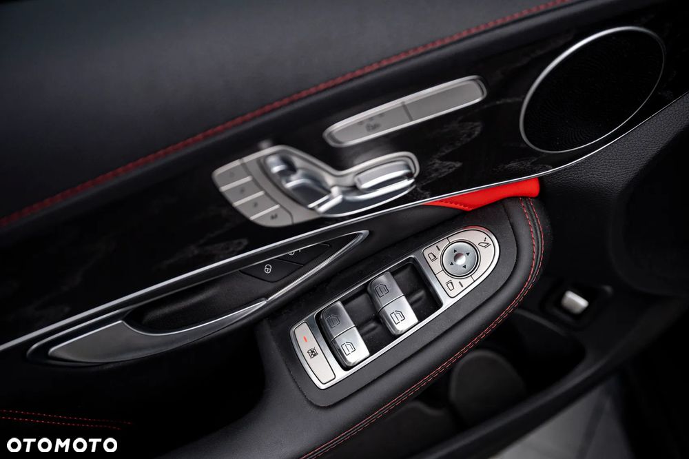 Mercedes-Benz Klasa C AMG 63 S - 2