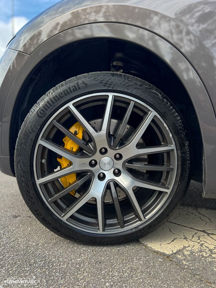 Maserati Levante S Q4 - 16