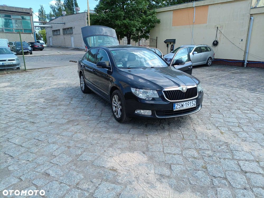 Skoda Superb - 1