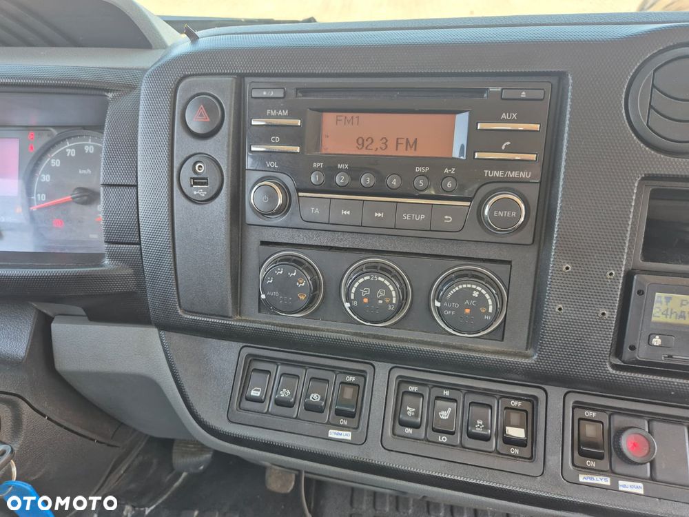 Renault D 7.5 180 / SKRZYNIA / HDS FASSI F32 / NISKI PRZEBIEG / BEZWYPADKOWY / OKLEJONY / AUTOMAT / CHWYTAK / SERWISOWANY / UNIKAT / EURO 6 - 25