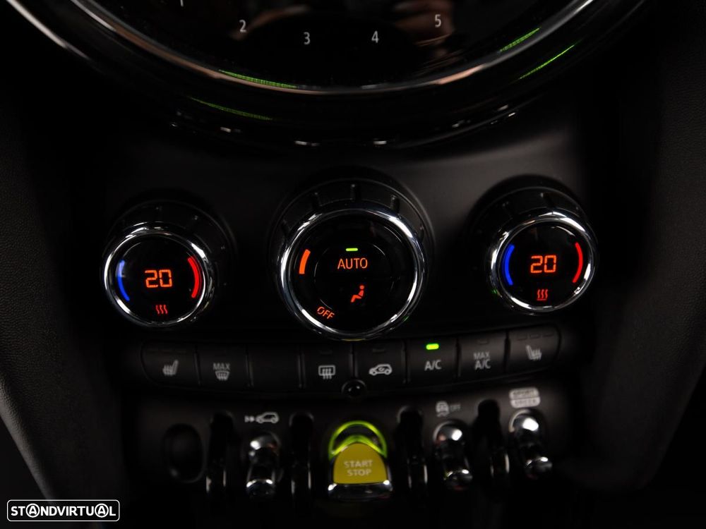 MINI 3 Portas Cooper SE Essential - 21