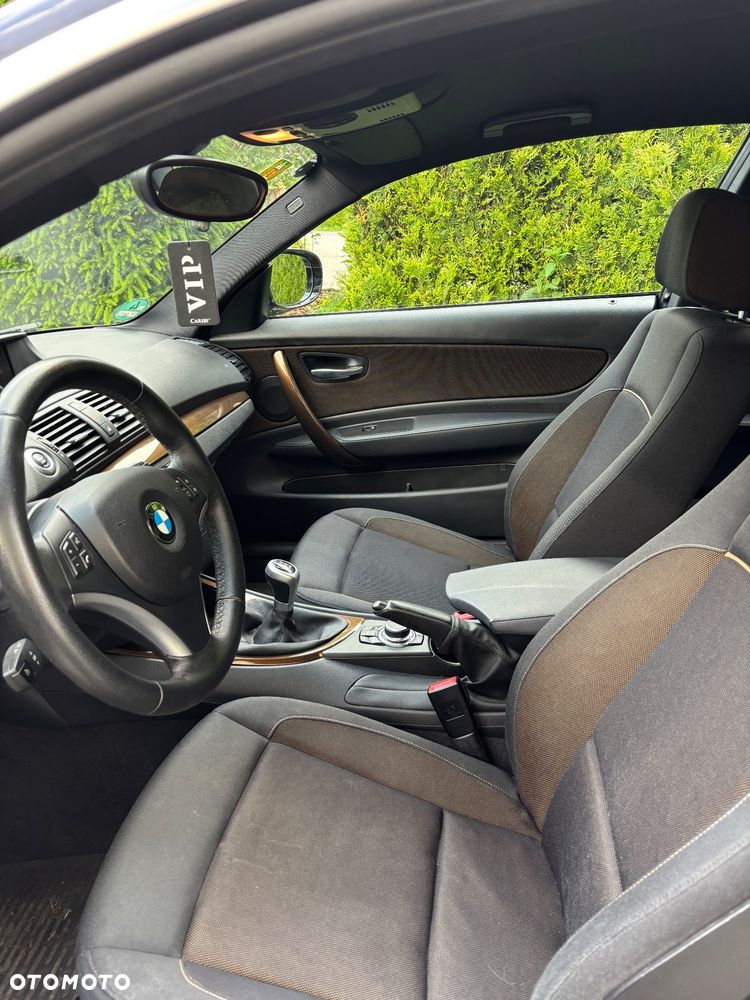 BMW Seria 1 116d - 11