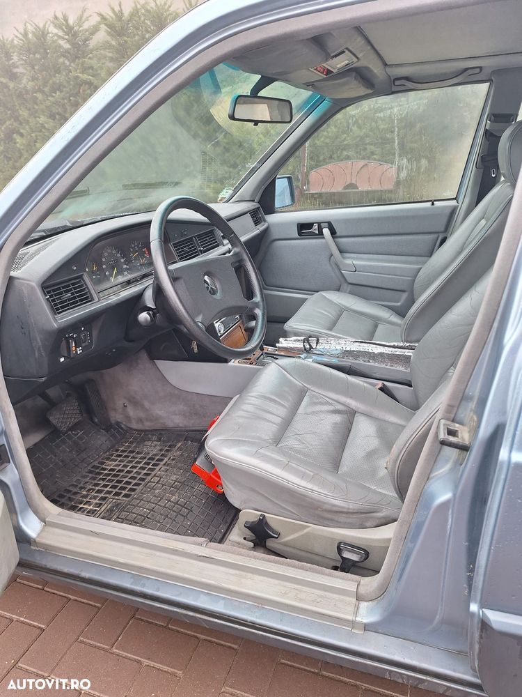 Mercedes-Benz 190 - 17