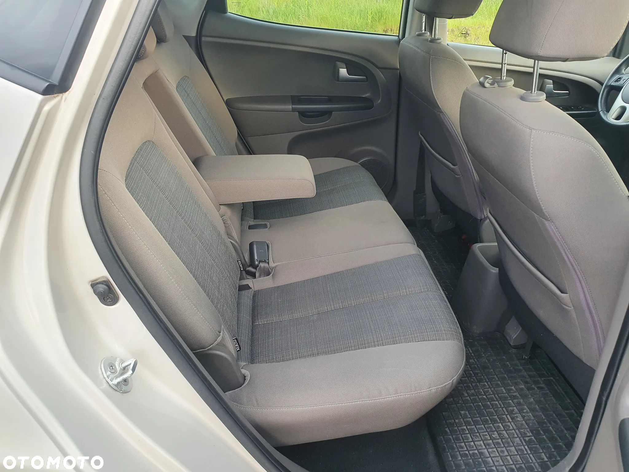 Kia Venga 1.6 L - 7