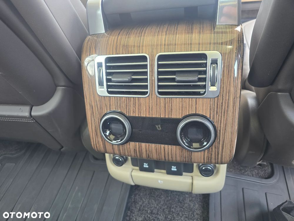 Land Rover Range Rover P400e Plug-in Hybrid Vogue - 22