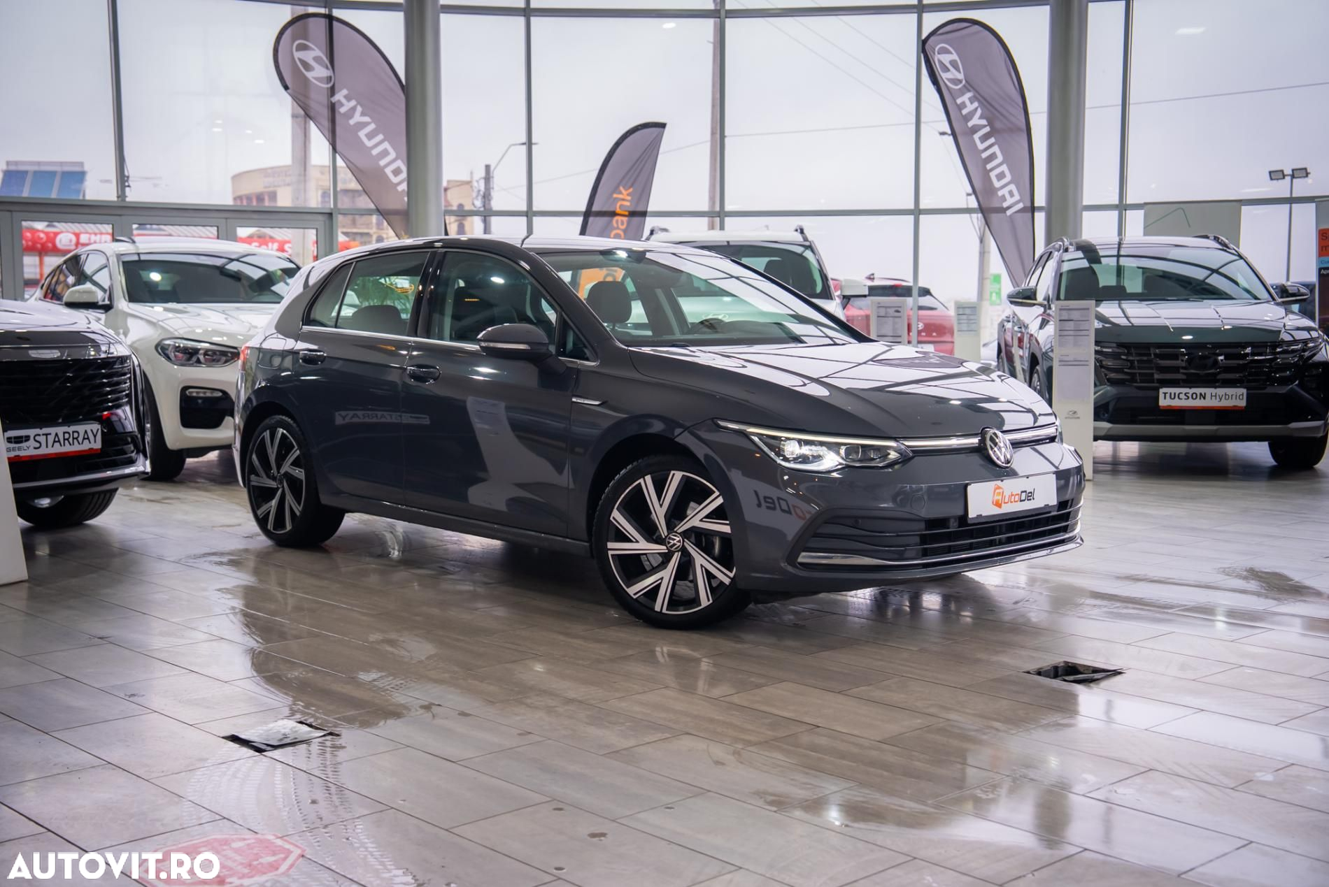 Volkswagen Golf 1.5 eTSI DSG MHEV Advanced - 24