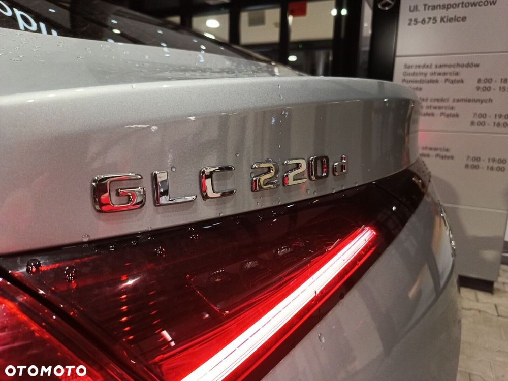 Mercedes-Benz GLC - 32