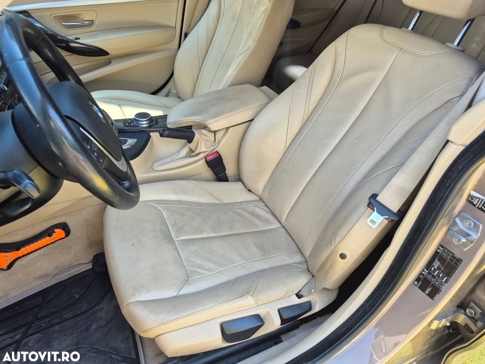 BMW Seria 3 320i GT Aut. Luxury Line - 10