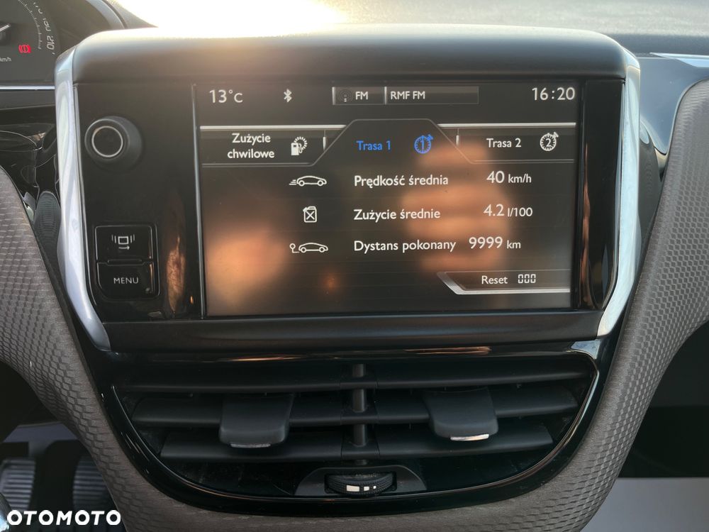 Peugeot 2008 1.4 HDi Active - 11