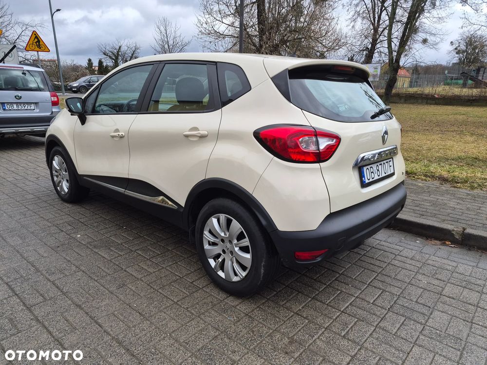 Renault Captur (ENERGY) TCe 90 BOSE EDITION - 11