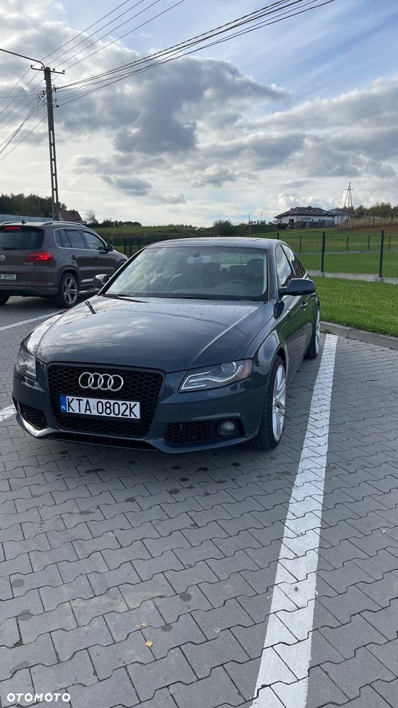Audi A4 - 1