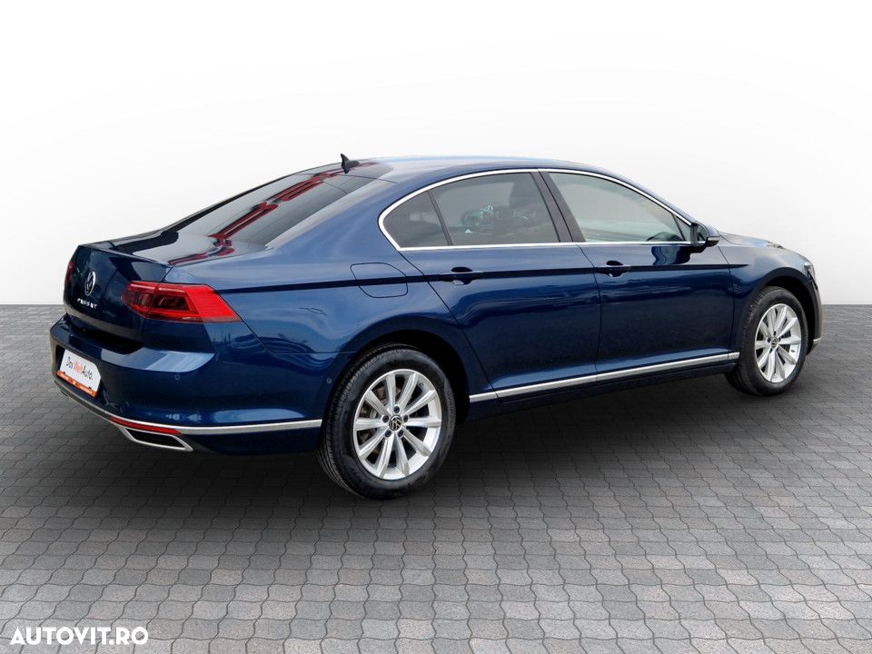 Volkswagen Passat 2.0 TDI DSG Highline - 8