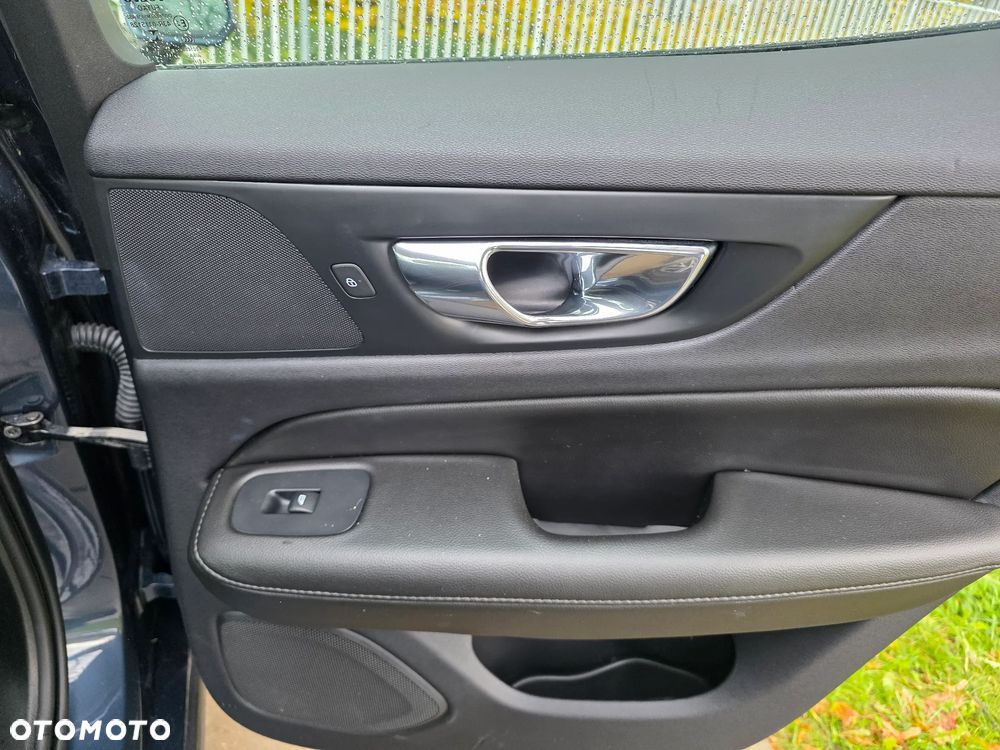 Volvo S60 T6 AWD Momentum Pro - 30