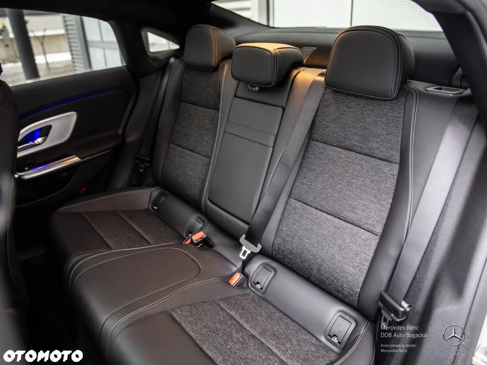 Mercedes-Benz CLA 200 mHEV 8G-DCT - 10