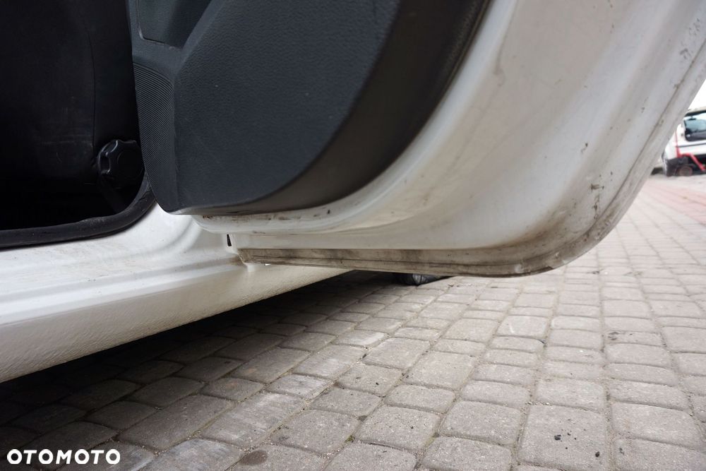 DRZWI TYLNE PRAWE FABIA III NJ3 5D HB LF9E  BIAŁY SKODA 2014-2018 - 8