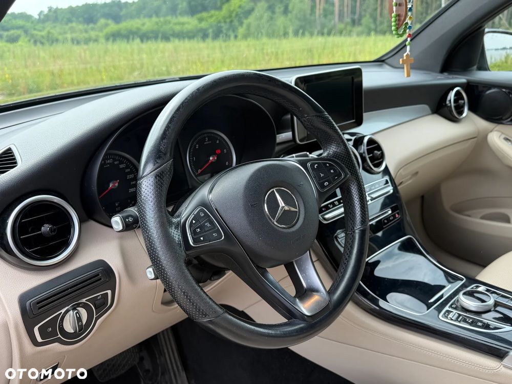 Mercedes-Benz GLC - 7