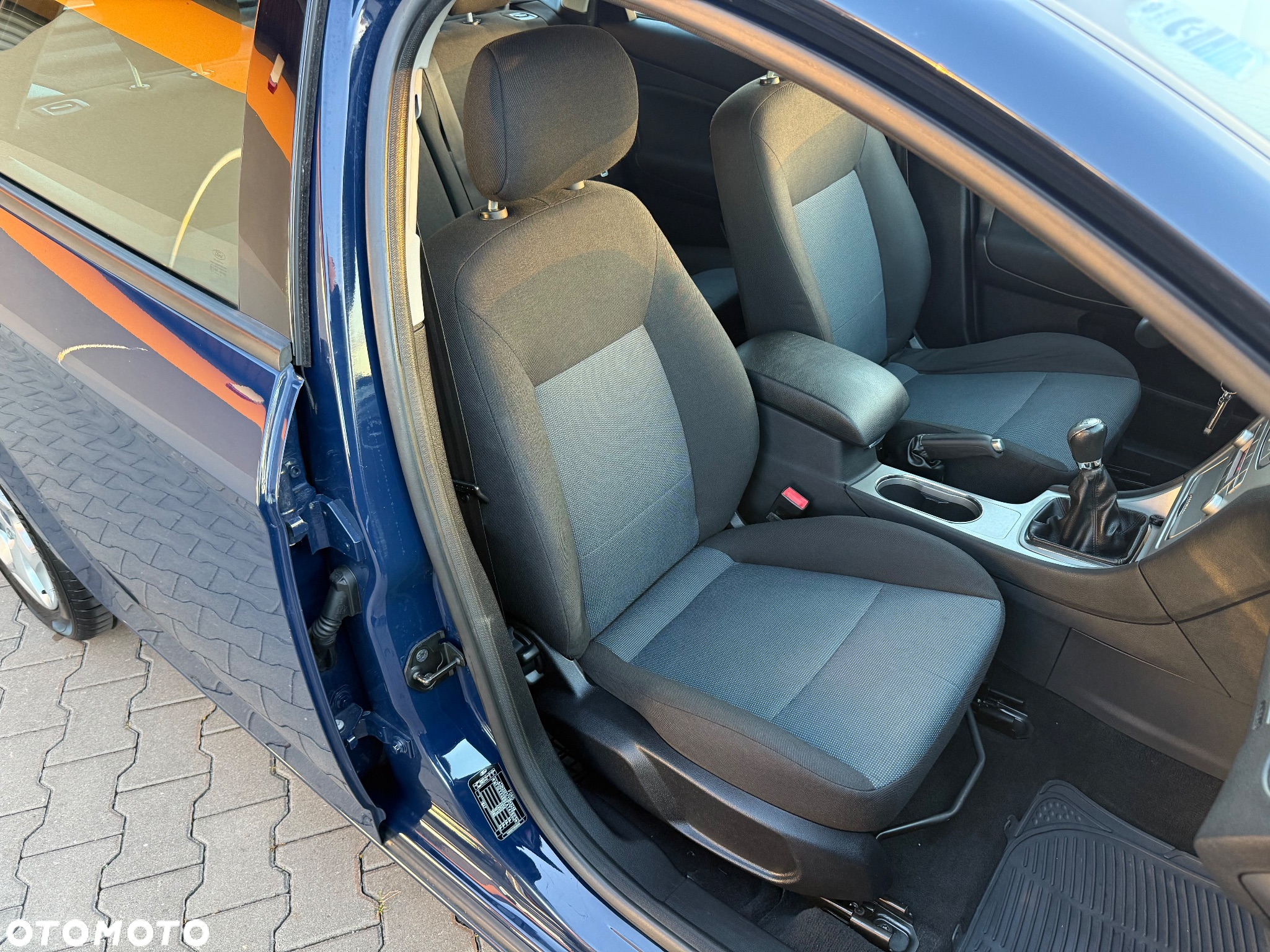 Ford Mondeo 1.6 Ambiente - 23