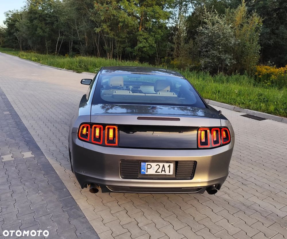 Ford Mustang 3.7 V6 Premium - 6