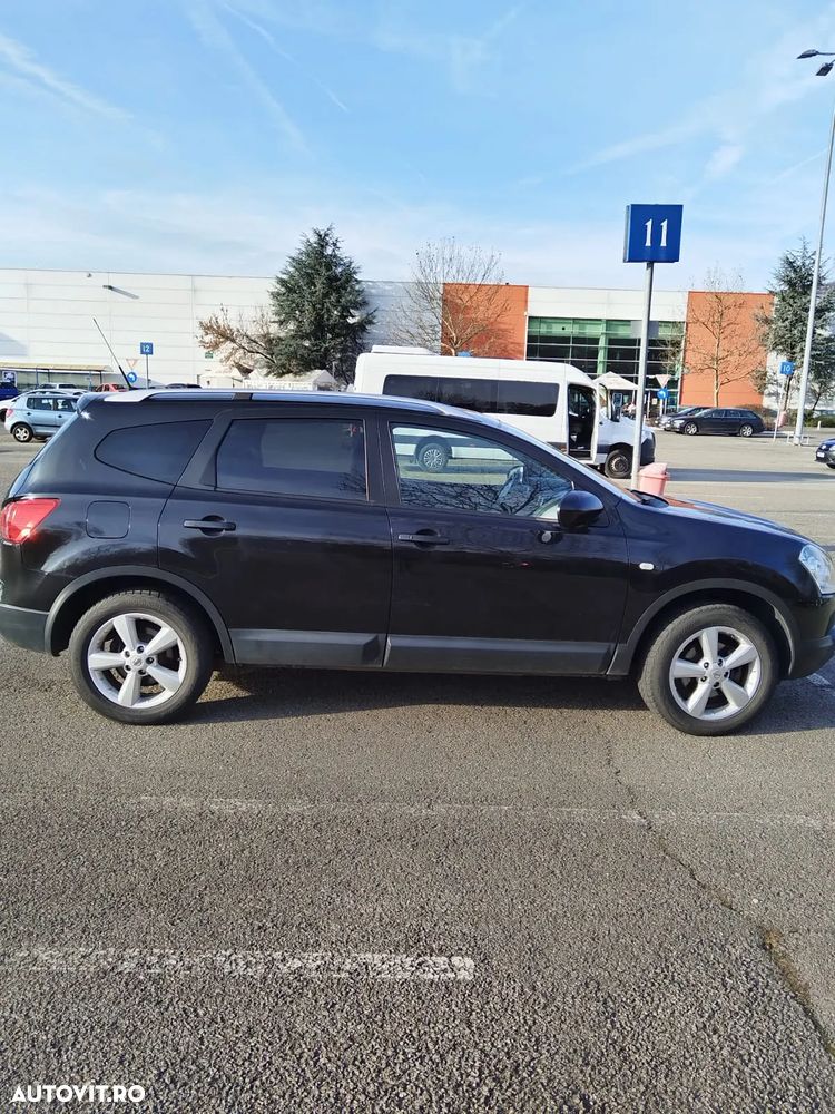Nissan Qashqai+2 - 5