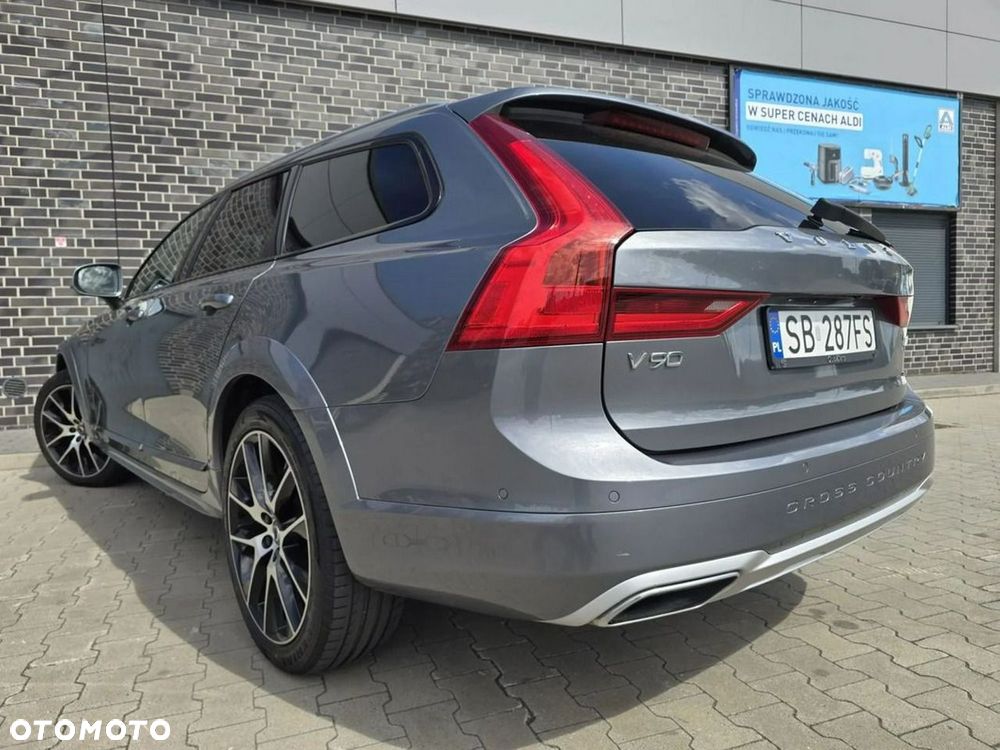 Volvo V90 Cross Country D4 AWD - 10