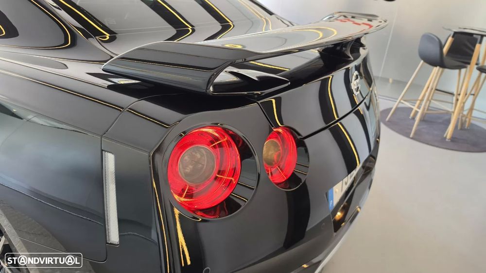 Nissan GT-R Prestige Edition - 24