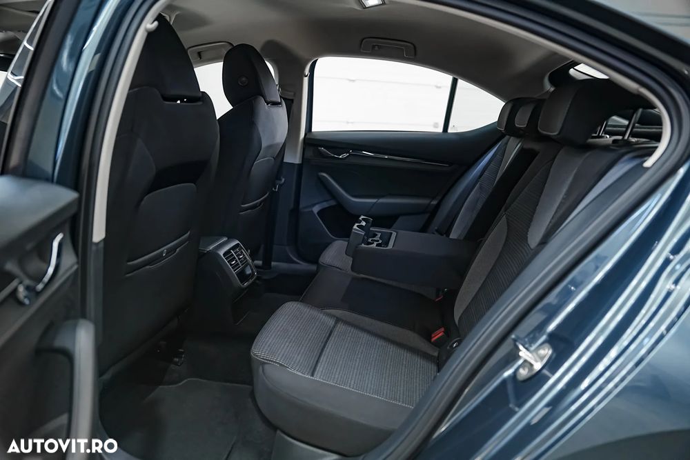Skoda Octavia 1.4 TSI DSG Style - 9