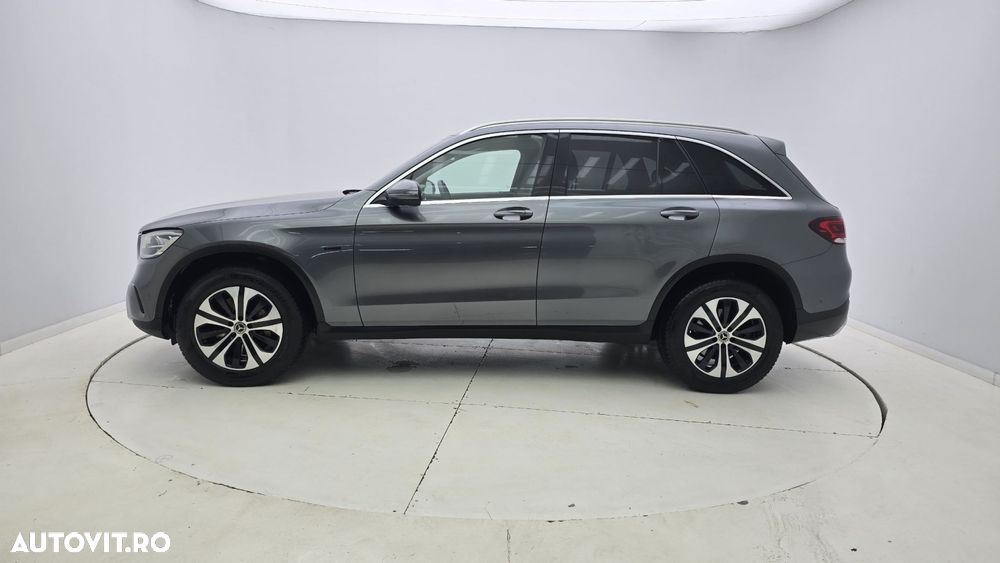 Mercedes-Benz GLC 300 e 4MATIC - 9