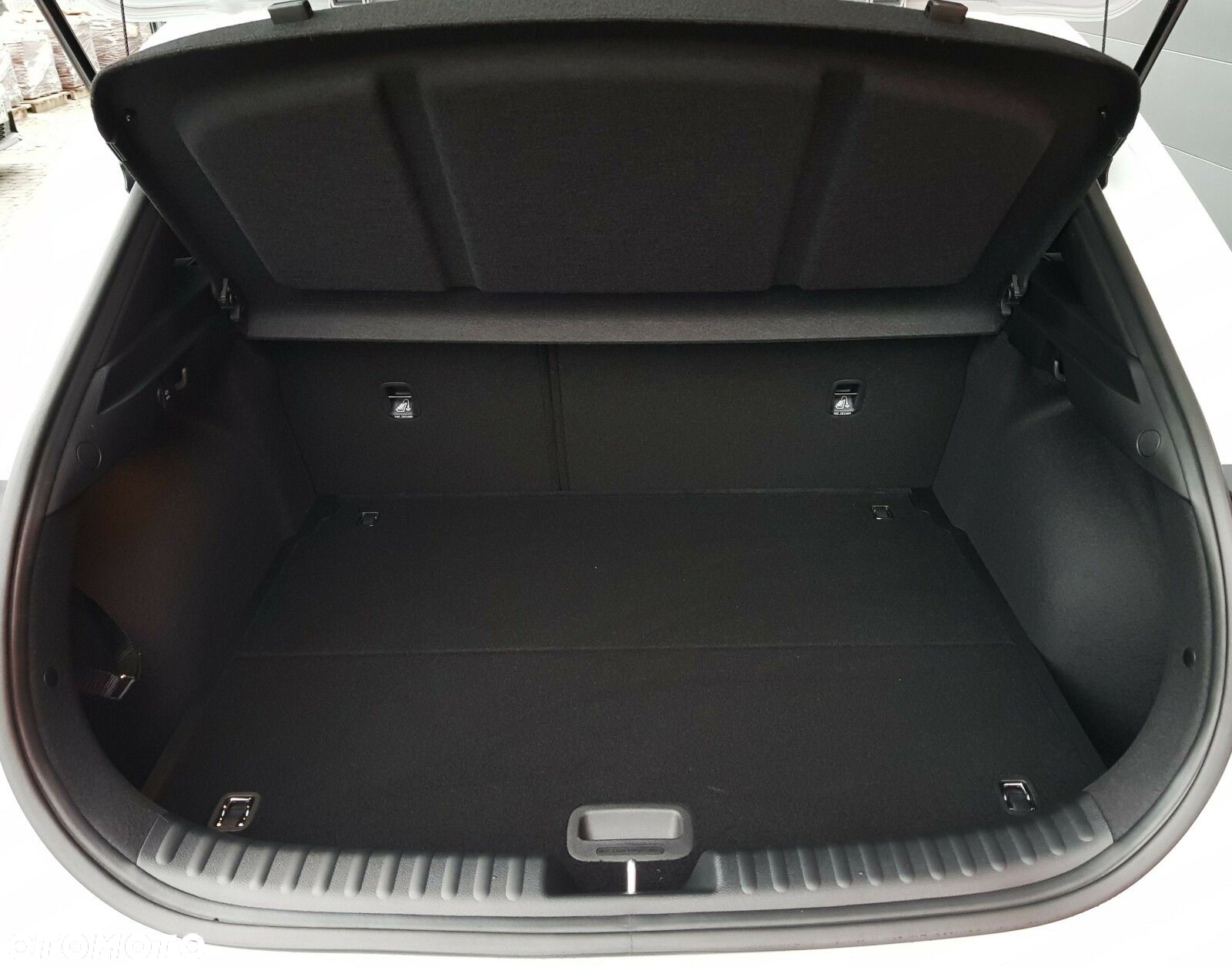 Kia XCeed 1.5 T-GDI M - 27