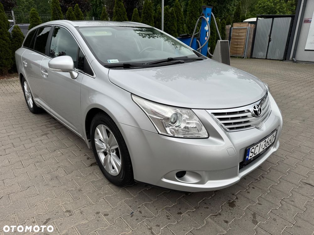 Toyota Avensis 1.8 Luna - 3