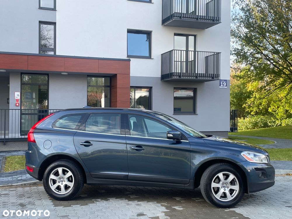 Volvo XC 60 D5 AWD - 10