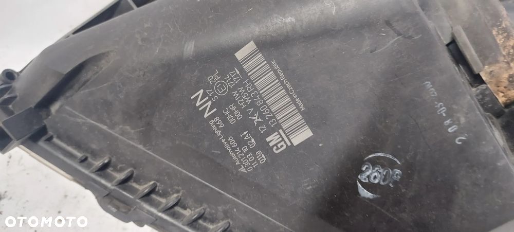 .  PRZOD PRZEDNIA LAMPA PRAWA OPEL ZAFIRA B - 5