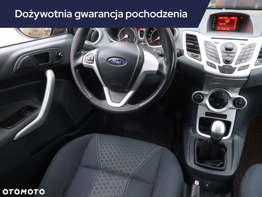 Ford Fiesta - 9