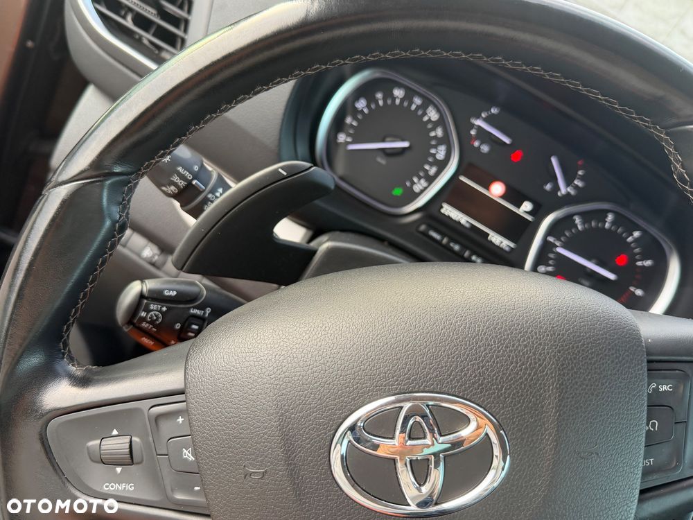 Toyota Proace Verso 2,0-l-D-4D L1 (7-Si.) Autm Executive - 35