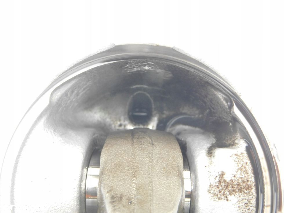 Tłok z korbowodem 2.0 TDCI HDI Ford Peugeot Volvo V50 Citroen Fiat Scudo - 14
