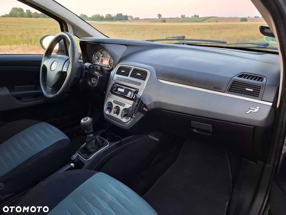 Fiat Grande Punto - 2