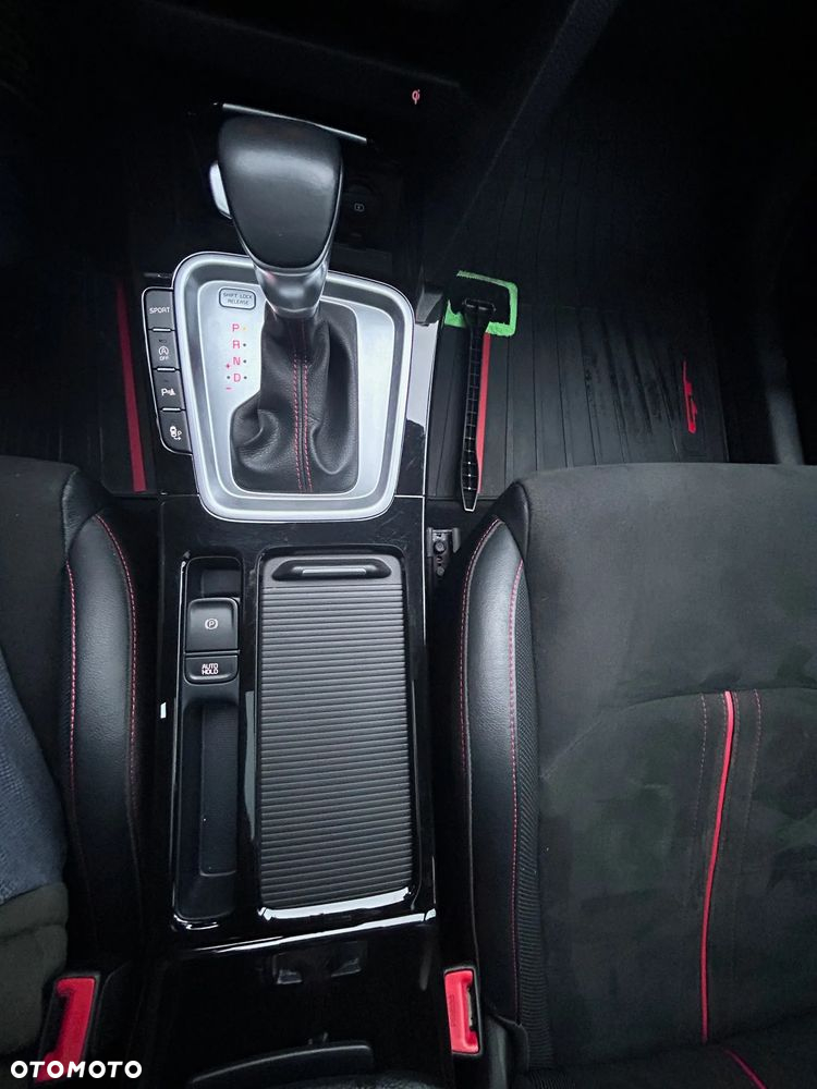 Kia ProCeed 1.6 T-GDI GT DCT - 20