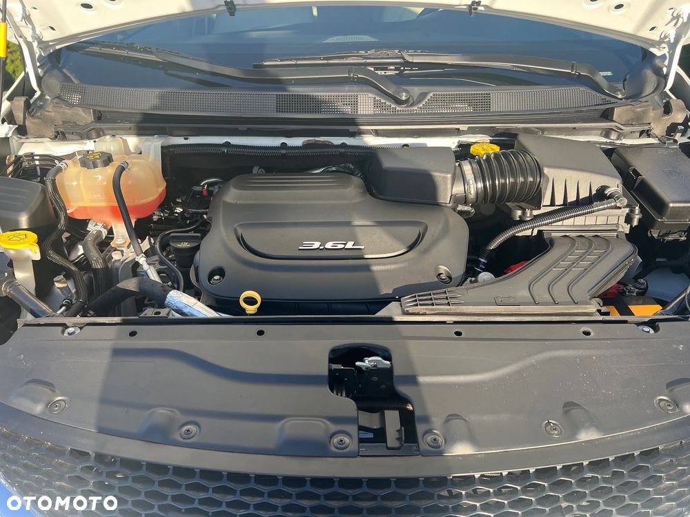 Chrysler Pacifica - 13