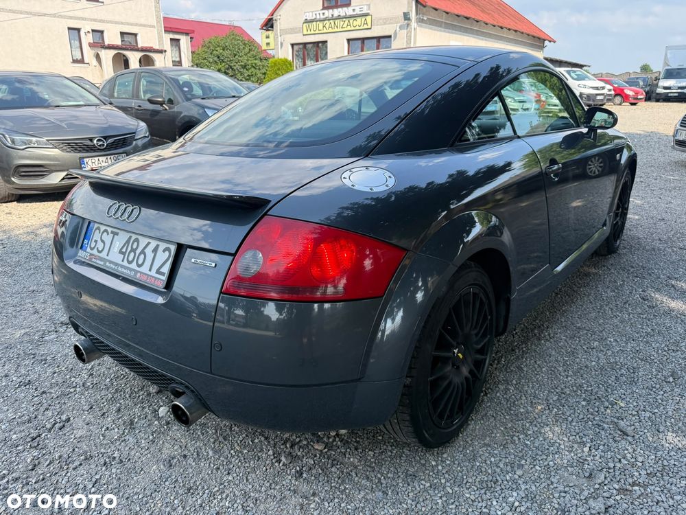 Audi TT Coupé 1.8T Quattro - 8