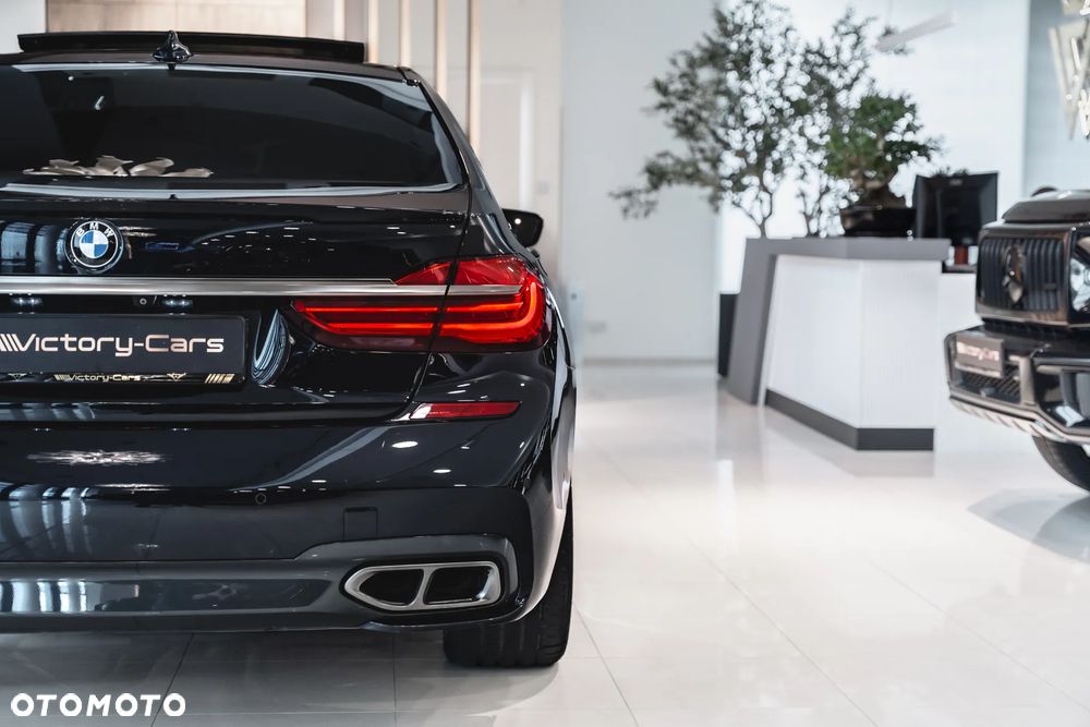 BMW Seria 7 M760Li xDrive - 9