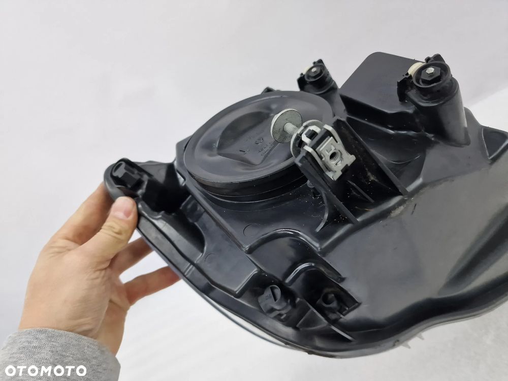 VW CADDY 2K5 10- LEWA LAMPA PRZEDNIA PRZÓD ŁADNA , NR AUKCJI LA150 - 9