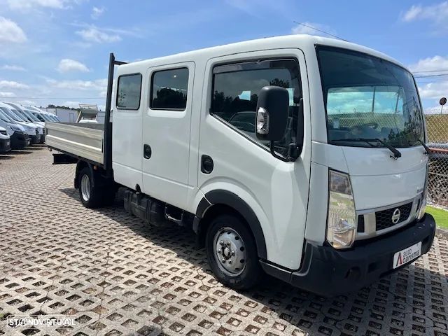 Nissan NT400 3.0 CAB/TRIPLA 9 LUG. - 2