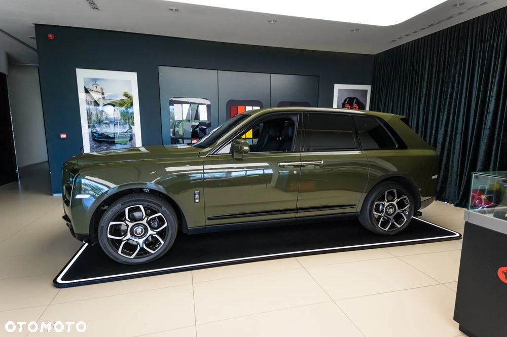 Rolls-Royce Cullinan - 4