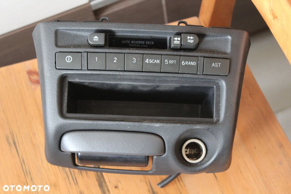 radio toyota yaris I lift 86120-0d070