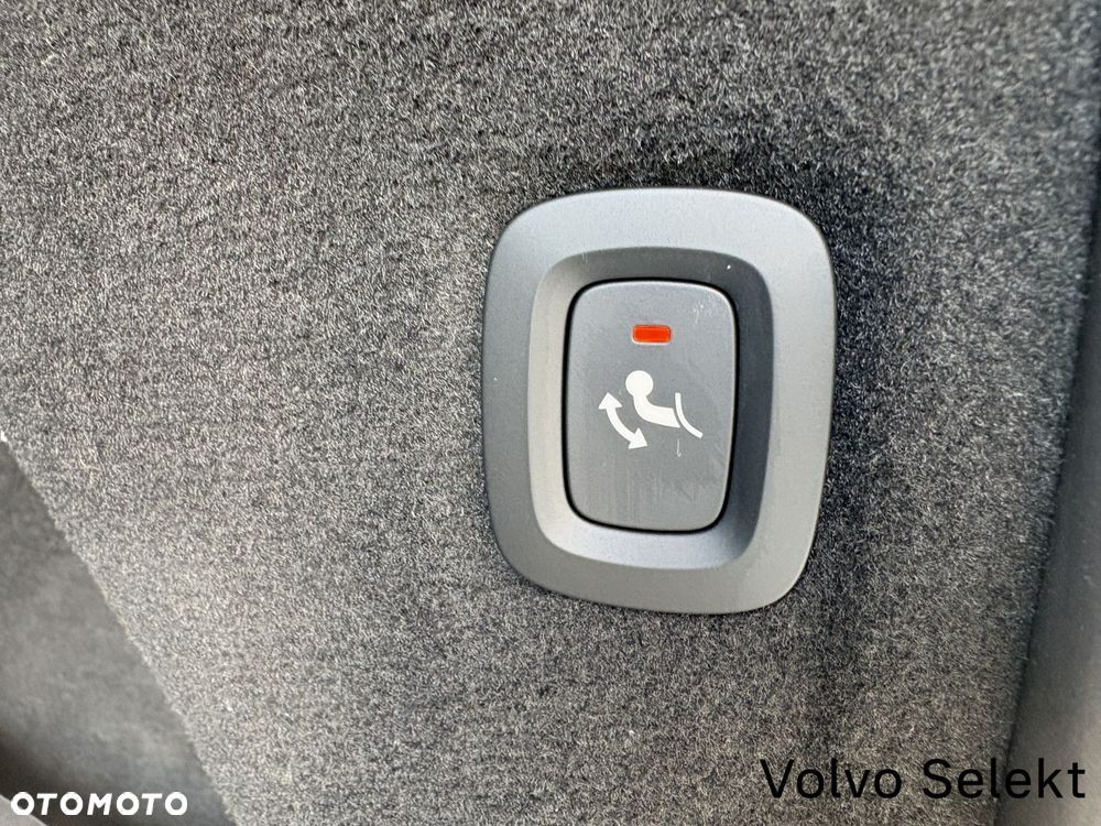 Volvo XC 90 - 30