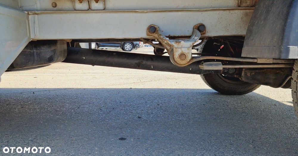 Mercedes-Benz Sprinter - 11