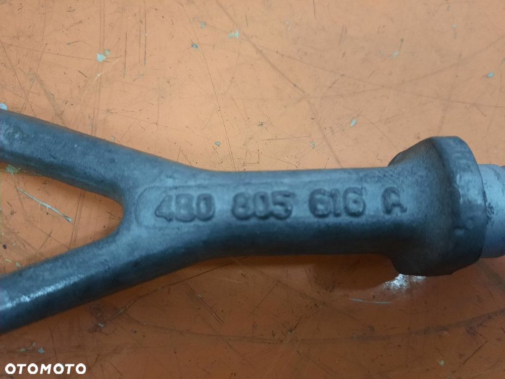 AUDI A6 C5 2.5 TDI 97-01 KOMBI WKRĘTKA UCHO HOLOWNICZE 4B0805616A AKE - 4