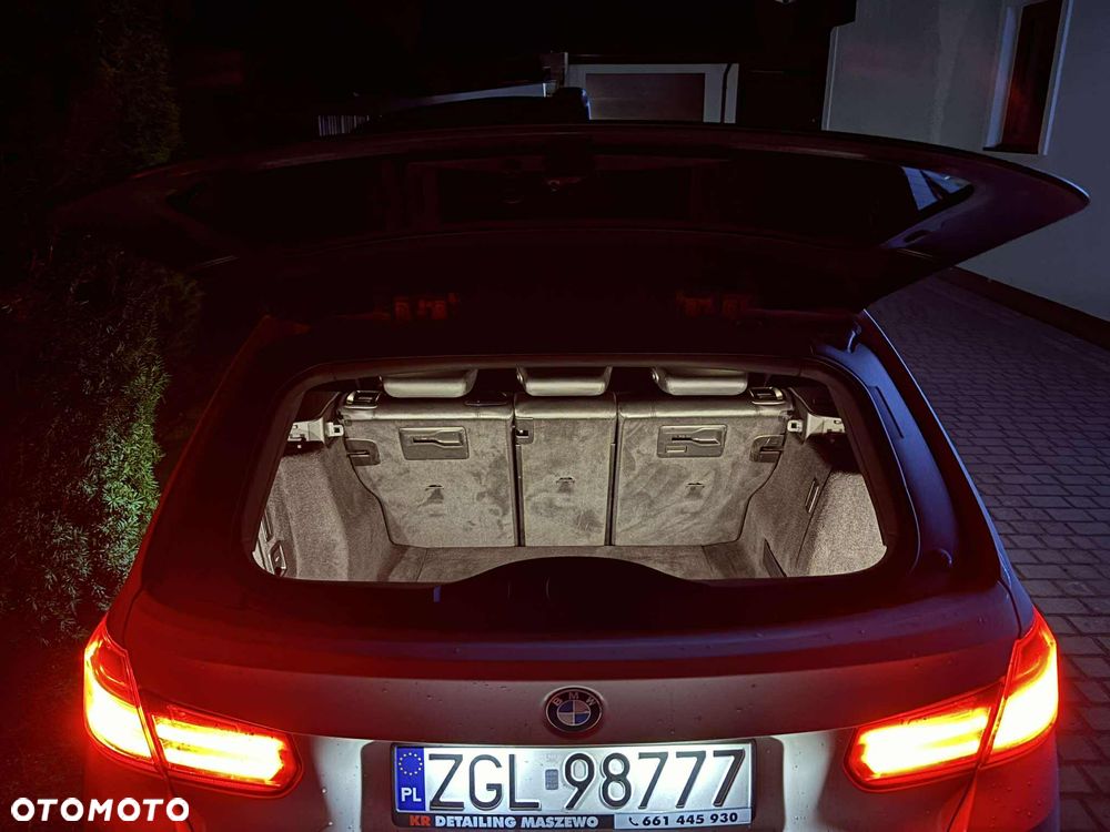 BMW Seria 3 325d M Sport - 31
