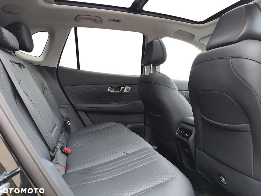 Geely Starray EM-i 1.5 PHEV Max - 14