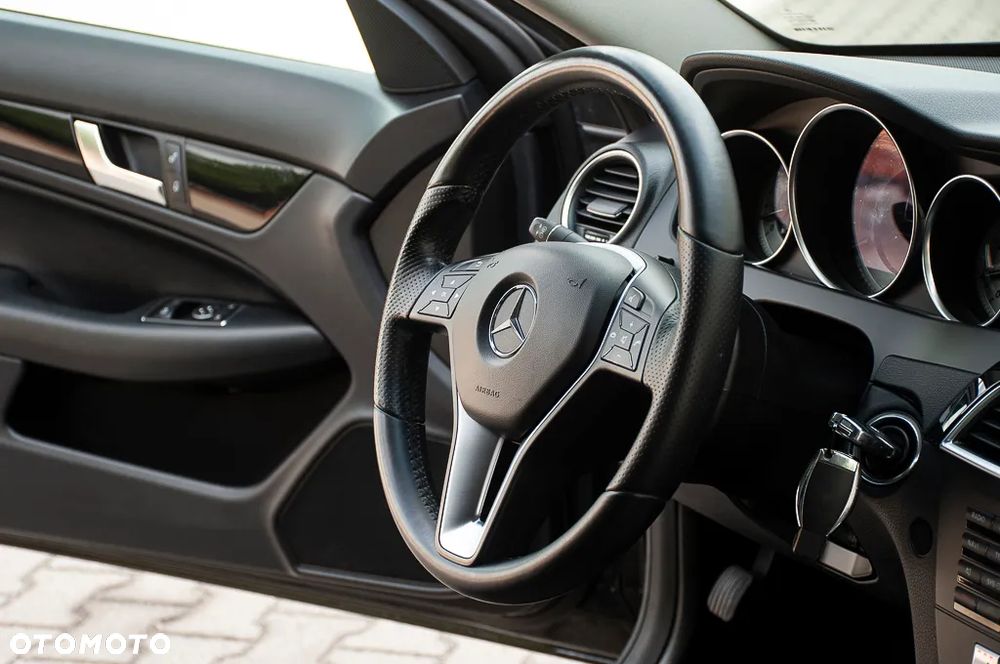 Mercedes-Benz Klasa C 180 BlueEFFICIENCY - 30